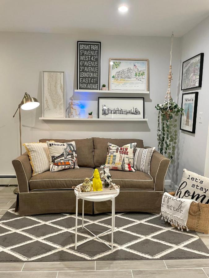 Modern Apartment With Parking & Quick Ride To Manhattan 뉴욕 외부 사진
