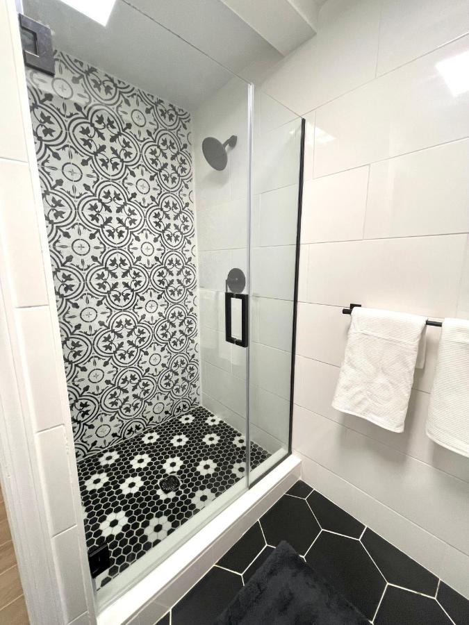 Modern Apartment With Parking & Quick Ride To Manhattan 뉴욕 외부 사진